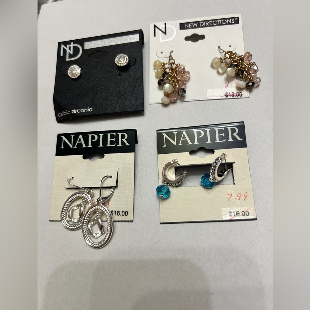 R25 Lot of 4 pair (2) Napier (2) New Direction) sets of earrings